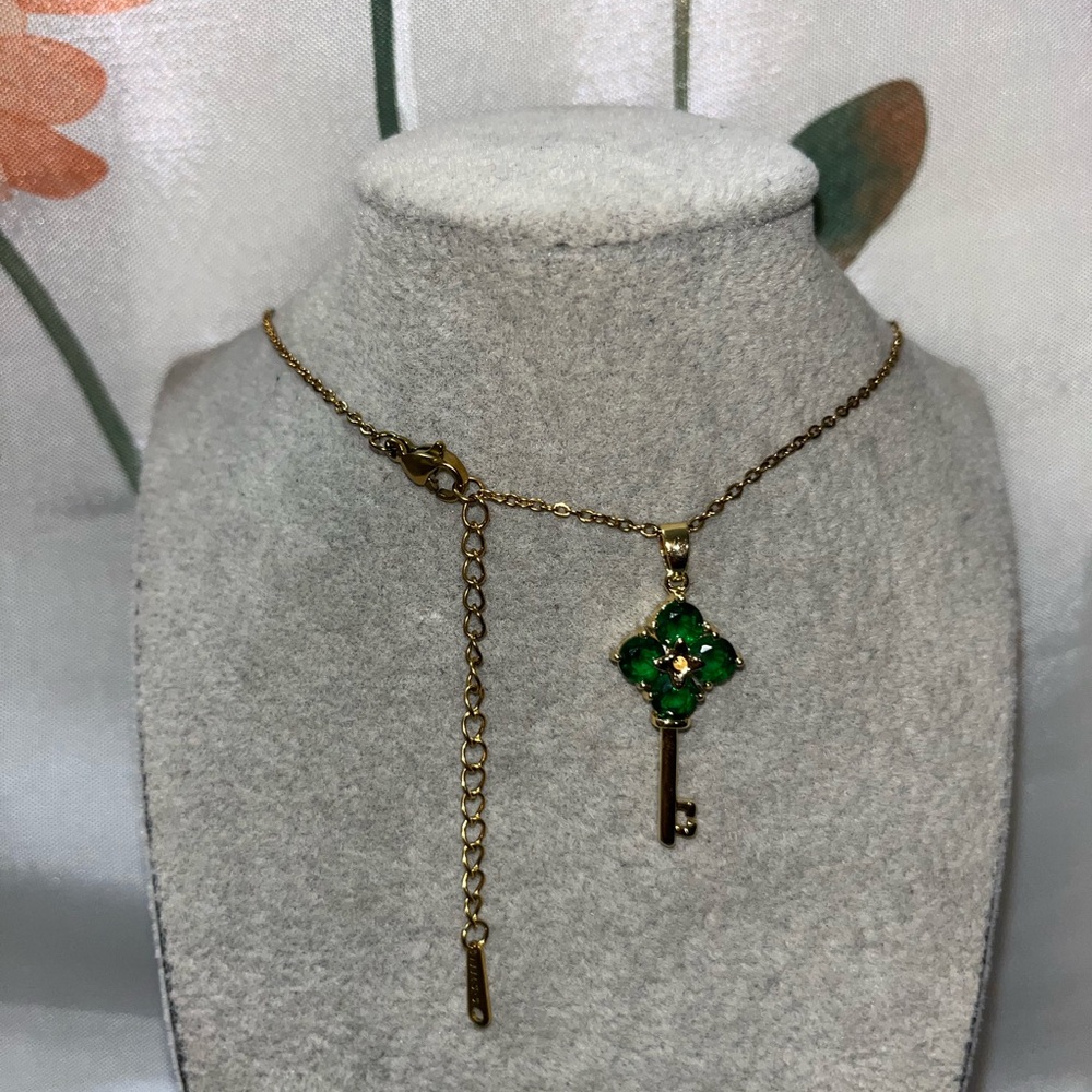 Green Clover key